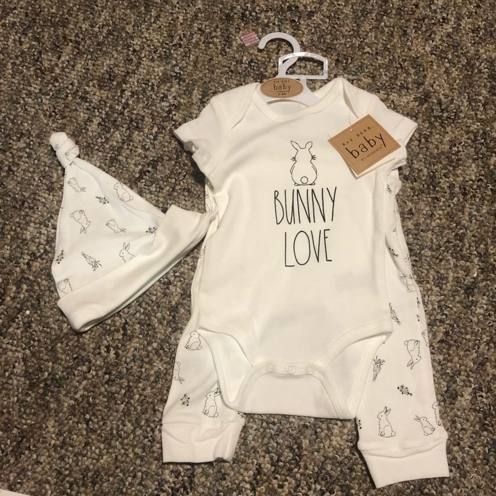 Rae Dunn baby 0-3m